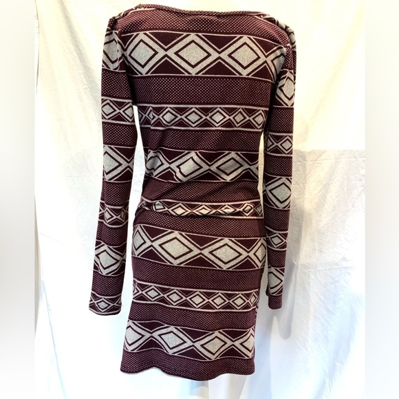 Elegant Burgundy Patterned Women's Sweater Dress Warm but Light weight Sweater - Picture 6 of 9
